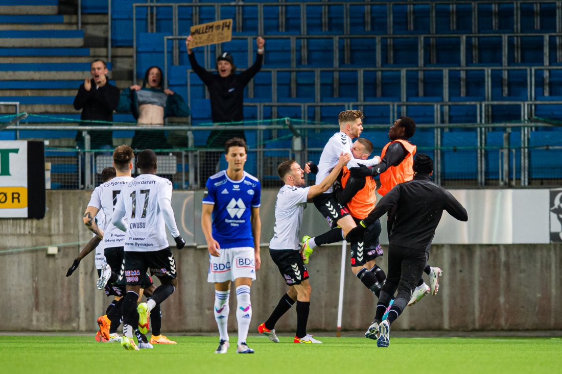 Gilli Rolantsson Sørensen feirer i ekstraomgangene og øyner avansement! Foto: Marius Simensen / NTB