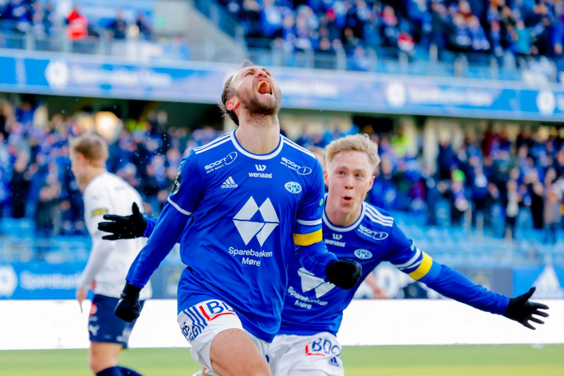 2-0! Magnus Wolff Eikrem og Ola Brynhildsen kjenner lukta av cupfinale! Foto: Svein Ove Ekornesvåg / NTB