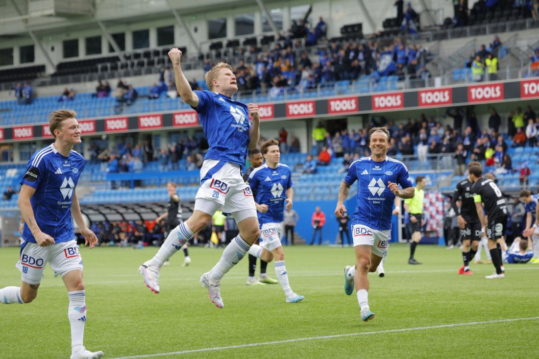 Kristian Eriksen jubler for utlikning tre minutt etter pause. Foto: Svein Ove Ekornesvåg / NTB